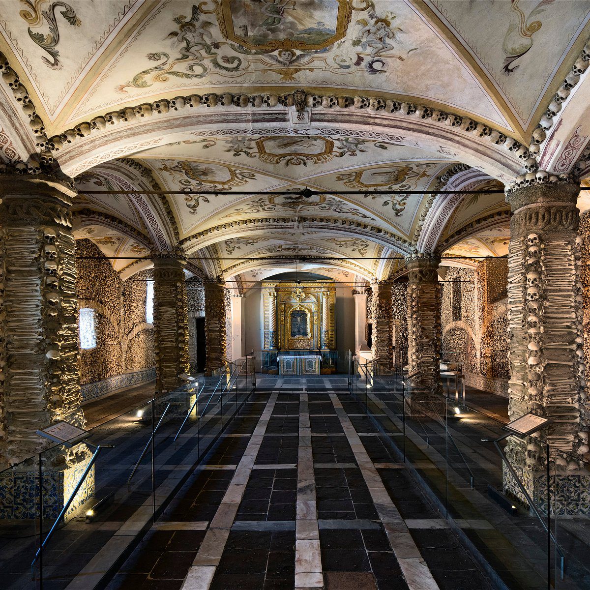 capela-dos-ossos-evora